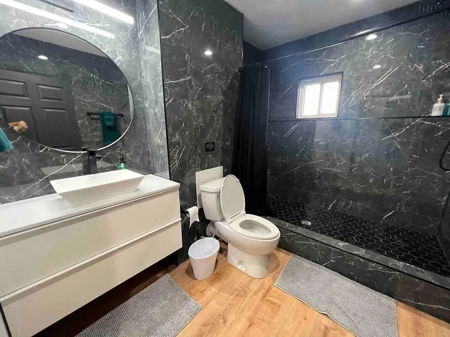 빌라 The Peacock Inn - 8 Bdr 4 Bth 14 Bds 라스베이거스