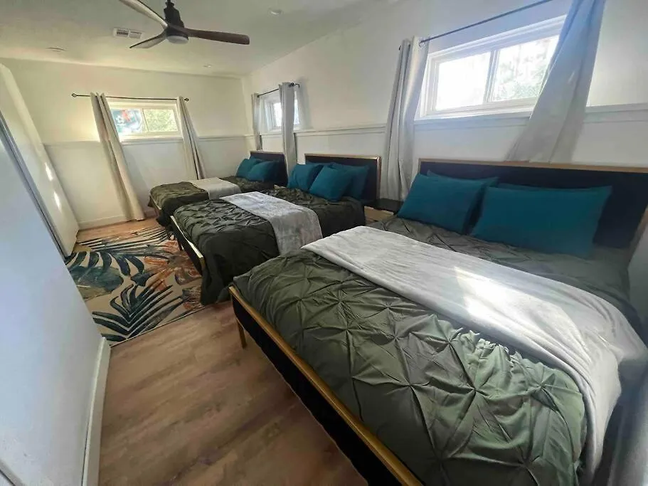 Vila The Peacock Inn - 8 Bdr 4 Bth 14 Bds Las Vegas USA