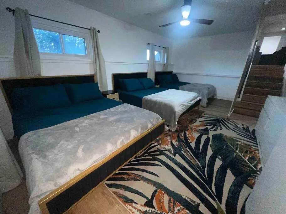 Vila The Peacock Inn - 8 Bdr 4 Bth 14 Bds Las Vegas